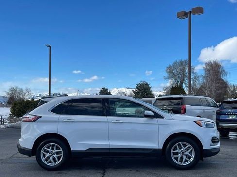 Used 2024 Ford Edge SEL image 2