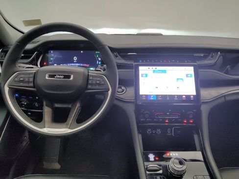 Used 2023 Jeep Grand Cherokee 4WD 4xe image 22