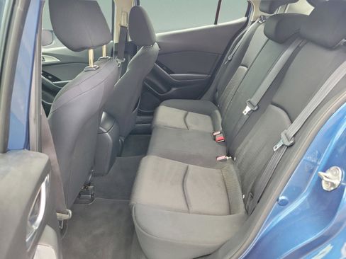Used 2017 MAZDA MAZDA3 Sport FWD image 9