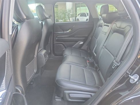 Used 2022 Lincoln Corsair FWD w/ Premium Package image 23