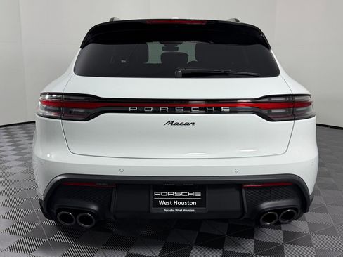 New 2026 Porsche Macan image 10