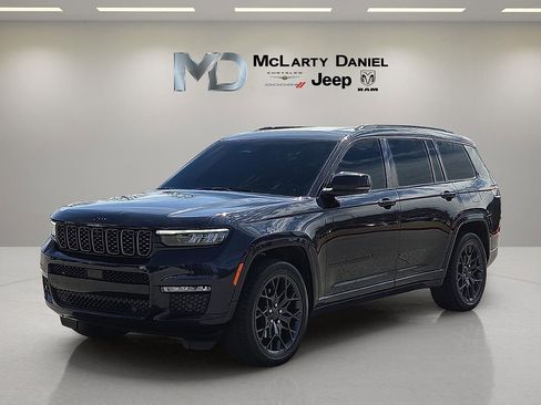 Used 2023 Jeep Grand Cherokee L Summit w/ Advanced Protech Group IV image 2