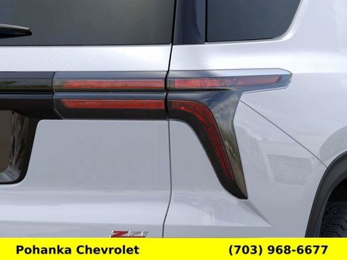 New 2026 Chevrolet Traverse Z71 w/ Driver Confidence Package AWD/4WD image 11