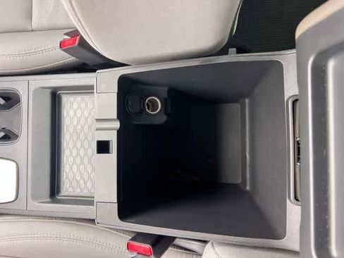 Used 2022 Nissan Frontier SV RWD image 27