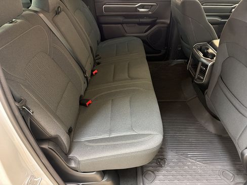 Used 2022 RAM 1500 Big Horn AWD/4WD image 30