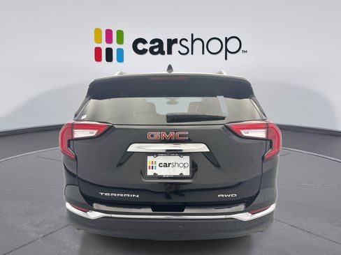 Used 2024 GMC Terrain SLT AWD/4WD image 4