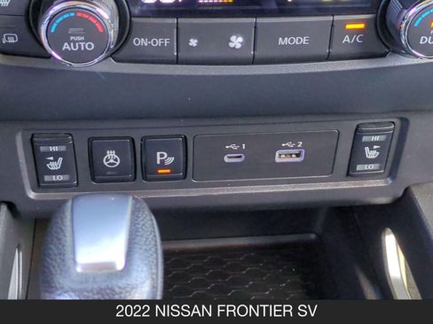 Used 2022 Nissan Frontier SV image 21