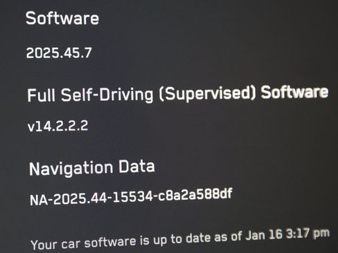 Used 2025 Tesla Cybertruck AWD Crew Cab image 25