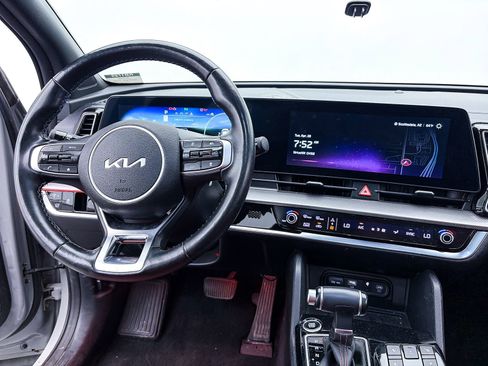 Used 2024 Kia Sportage SX FWD image 5