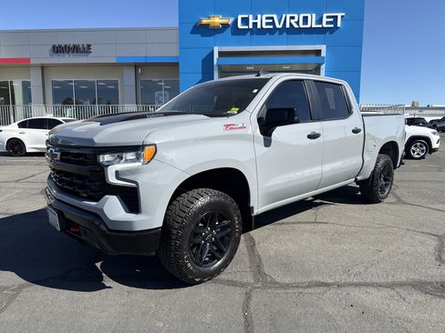 Used 2024 Chevrolet Silverado 1500 LT Trail Boss AWD/4WD image 1