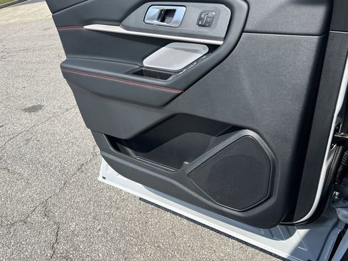New 2026 Ford Explorer ST AWD/4WD image 17