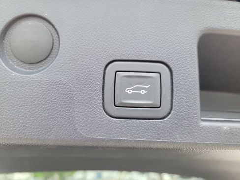 Certified 2026 Chevrolet Equinox LT w/ Convenience Package II FWD image 11