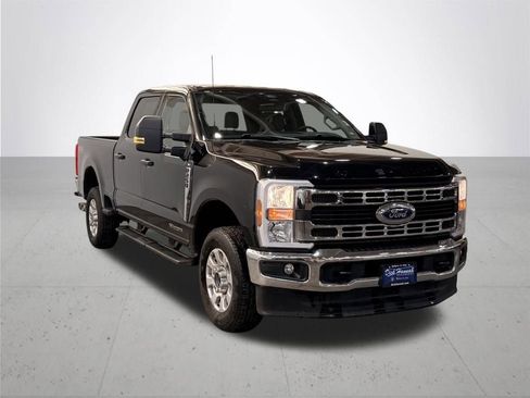 Used 2024 Ford F250 XLT w/ FX4 Off-Road Package image 8