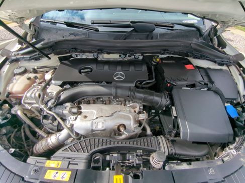 Used 2021 Mercedes-Benz GLA 250 GLA 250 image 34