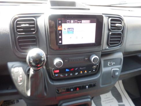 Used 2025 RAM ProMaster 2500 w/ U-Haul Equipment Group FWD image 16