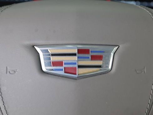 Used 2021 Cadillac Escalade Premium Luxury Platinum image 16