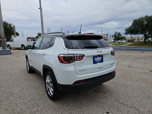 Used 2025 Jeep Compass Limited AWD/4WD image 6