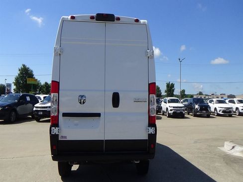 Used 2026 RAM ProMaster 2500 w/ Convenience Group FWD image 7