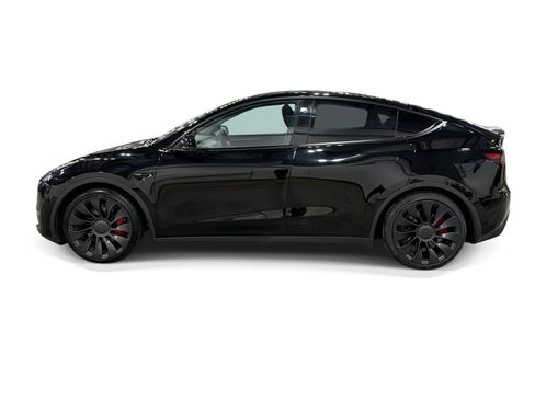 Certified 2023 Tesla Model Y Performance AWD/4WD image 3