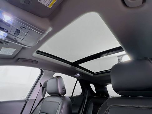 Used 2022 Chevrolet Equinox Premier image 22