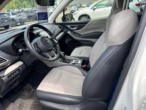 Used 2023 Subaru Forester Limited AWD/4WD image 2