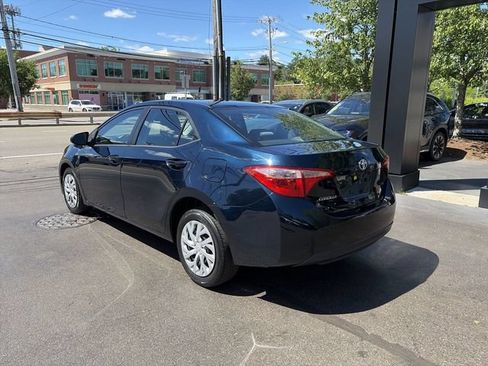 Used 2019 Toyota Corolla LE FWD image 6