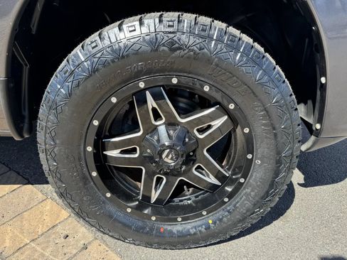 Used 2015 RAM 1500 Express AWD/4WD image 9