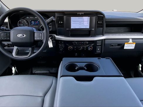 New 2026 Ford F250 XL w/ XL Chrome Package AWD/4WD image 5