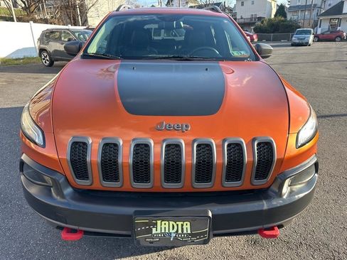 Used 2016 Jeep Cherokee Trailhawk w/ Comfort/Convenience Group image 11