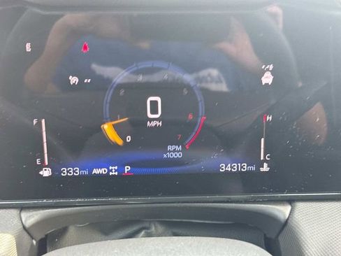 Used 2025 Chevrolet TrailBlazer LT AWD/4WD image 31