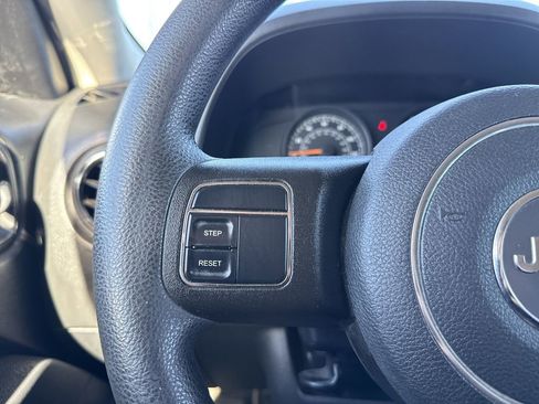 Used 2014 Jeep Patriot Sport FWD image 18