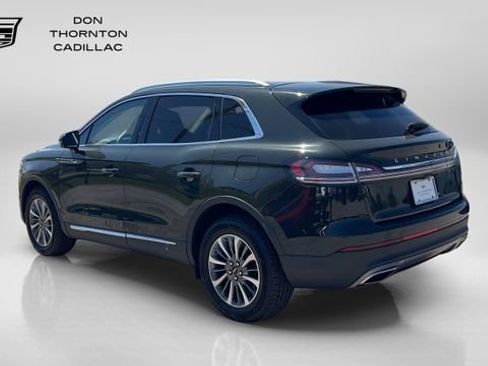 Used 2022 Lincoln Nautilus Reserve AWD/4WD image 3