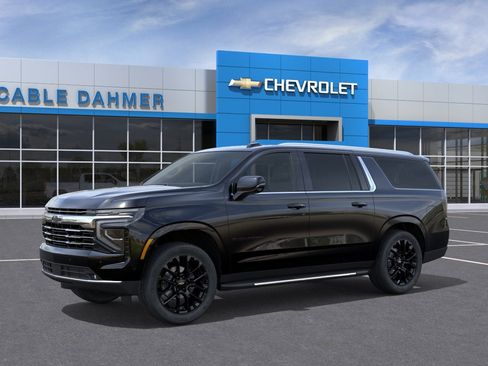 New 2026 Chevrolet Suburban LT AWD/4WD image 16