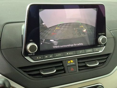 Used 2020 Nissan Altima 2.5 SV FWD image 4