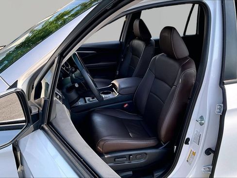 Used 2024 Honda Passport EX-L image 17