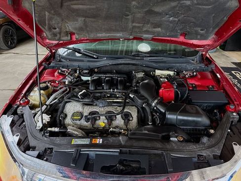 Used 2010 Ford Fusion Sport FWD image 25