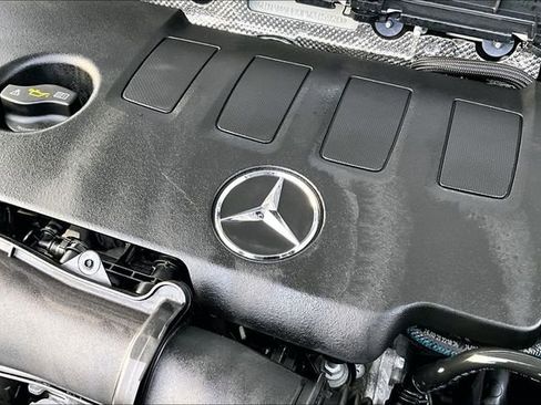 Certified 2023 Mercedes-Benz GLB 250 250 image 34