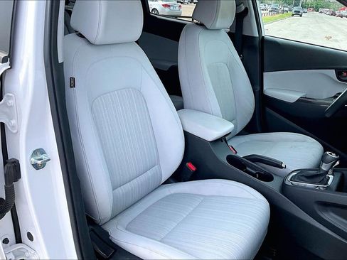 Used 2022 Hyundai Kona SEL FWD image 7