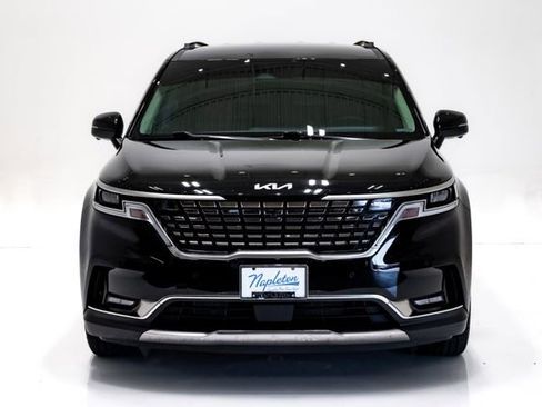 Used 2024 Kia Carnival SX FWD image 4
