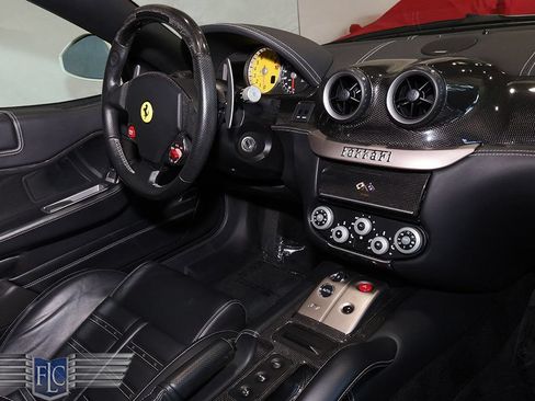 Used 2011 Ferrari 599 GTB Fiorano RWD image 27