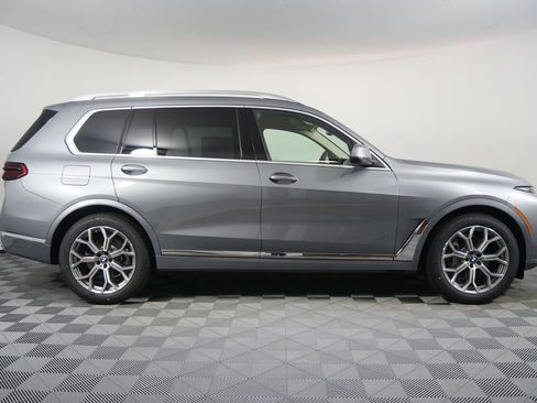 Used 2026 BMW X7 xDrive40i image 2