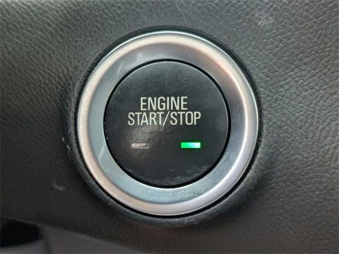 Used 2020 GMC Terrain SLE image 26