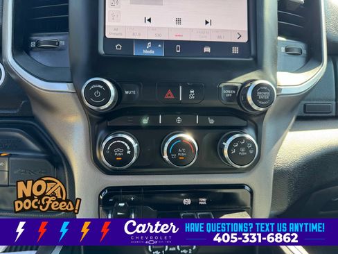 Used 2024 RAM 2500 Big Horn w/ Heated Seats & Wheel Group AWD/4WD image 21