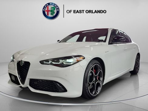 New 2025 Alfa Romeo Giulia w/ Veloce Package Rwd image 4