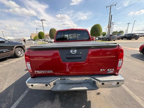 Used 2018 Nissan Frontier SV w/ Value Truck Package image 5