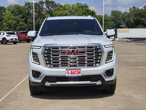 New 2026 GMC Yukon Denali RWD image 2