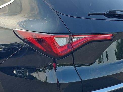 Used 2023 Acura MDX w/ Technology Package FWD image 35