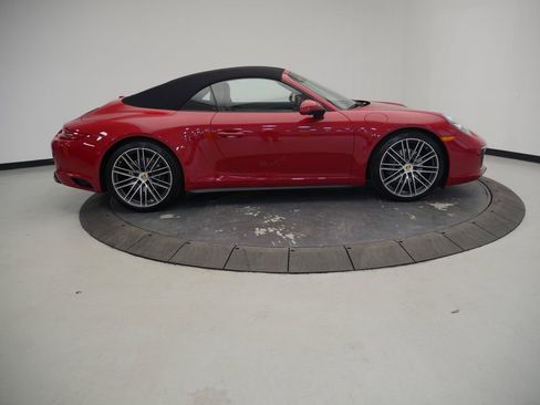 Certified 2019 Porsche 911 Carrera 4 AWD/4WD image 8