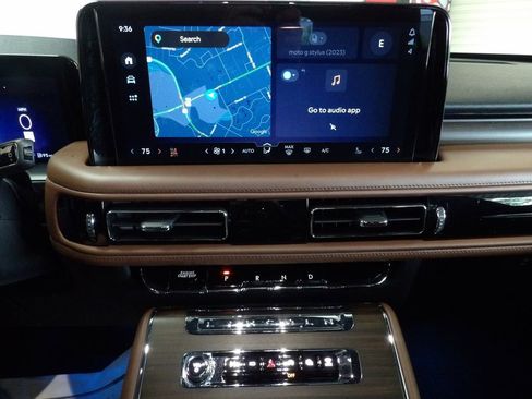 Used 2025 Lincoln Aviator Reserve w/ Equipment Group 201A AWD/4WD image 20