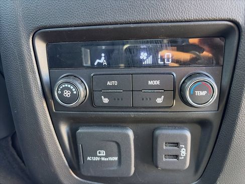 Used 2024 Buick Enclave Premium AWD/4WD image 40